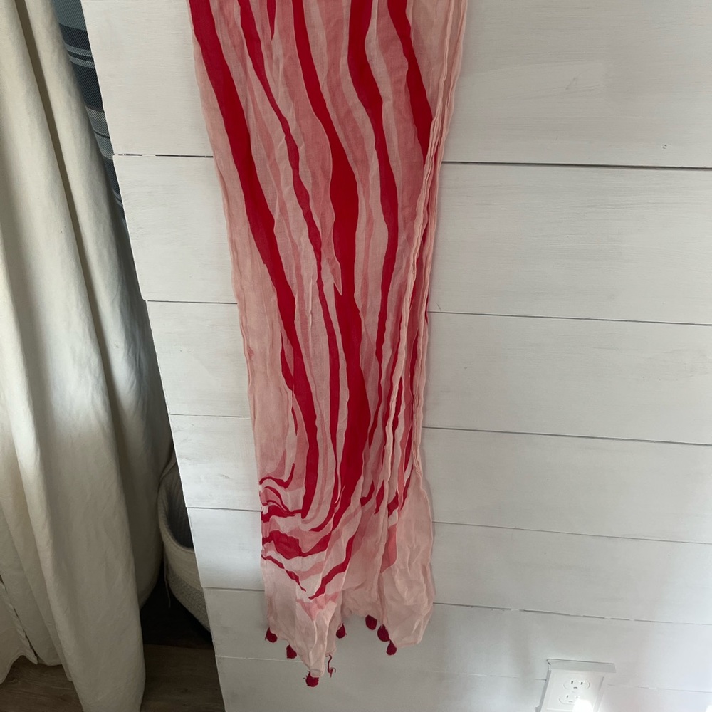 Chase bank scarf